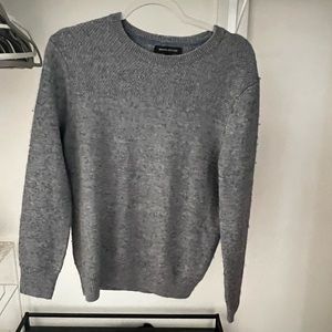 Men’s grey sweater